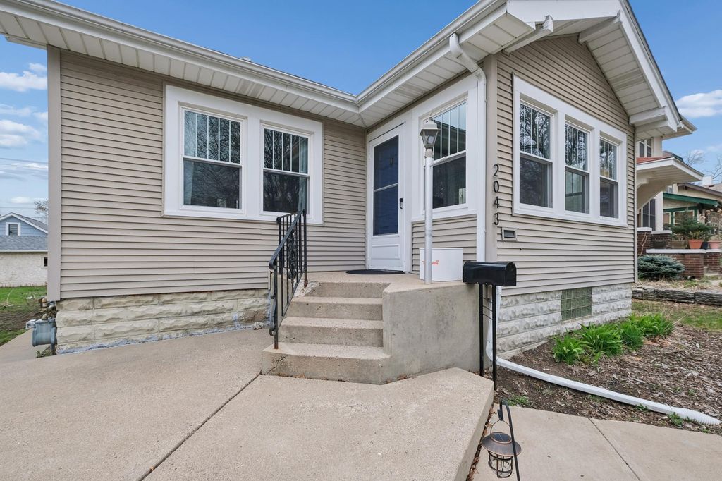 Photo of 2043 Stanford Avenue, Saint Paul, MN 55105 (MLS # 7049592)