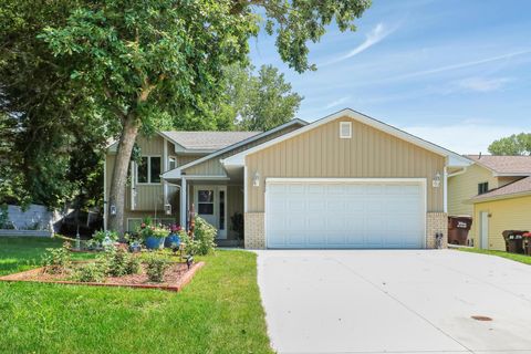 7892 Blackstone Avenue Inver Grove Heights MN 55076