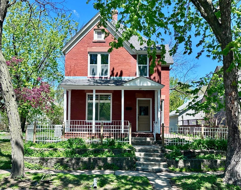 Photo of 697 Tuscarora Avenue, Saint Paul, MN 55102 (MLS # 7069172)
