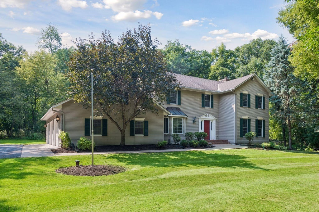 Photo of 5 Acorn Drive, Sunfish Lake, MN 55077 (MLS # 7151882)