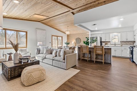 104 Belmont Road Apple Valley MN 55124