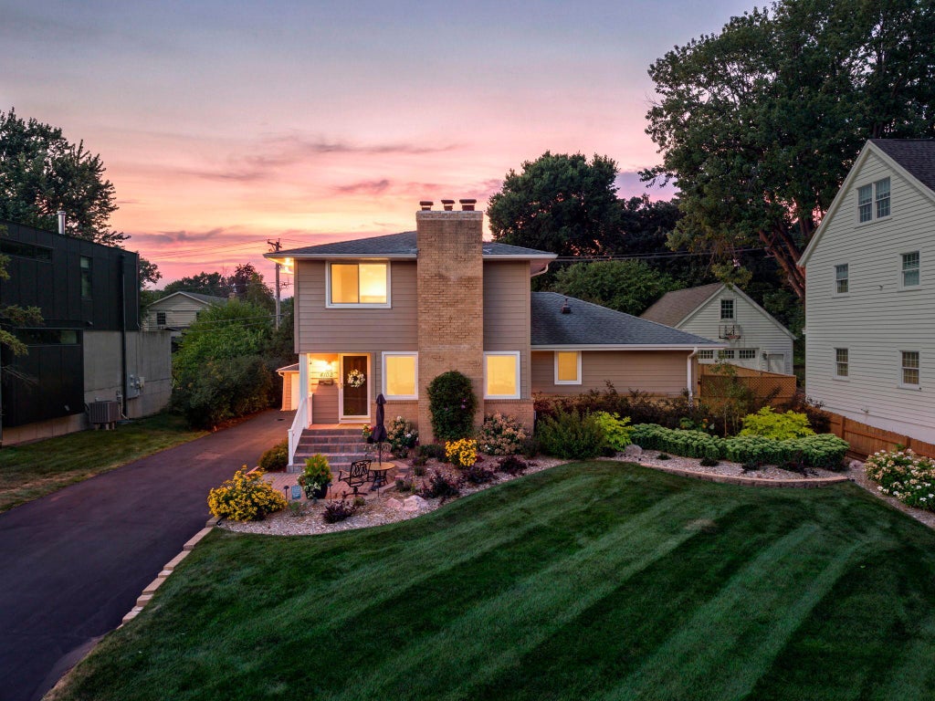 Photo of 4102 Grimes Avenue S, Edina, MN 55416 (MLS # 7156884)