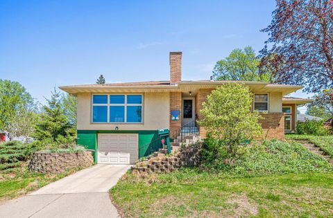1938 Sheridan Avenue Saint Paul MN 55116