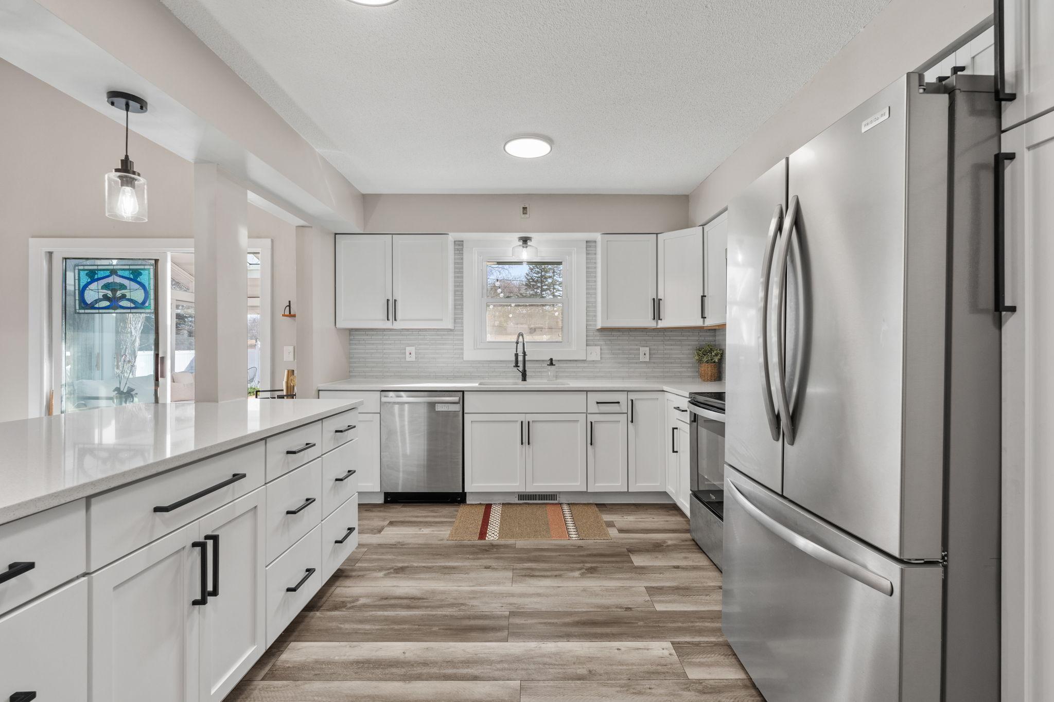 2946 Mcknight Road N