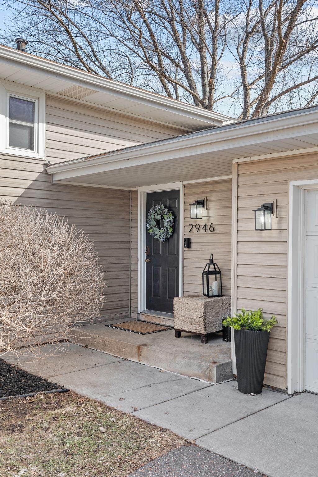 2946 Mcknight Road N