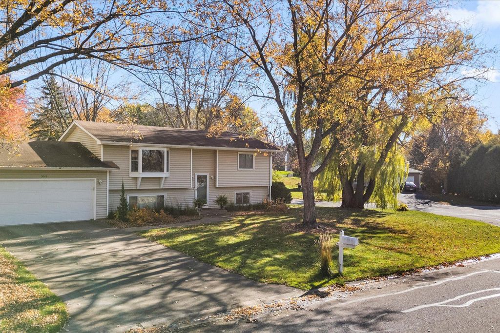 Photo of 3048 Camelot Circle, Woodbury, MN 55125 (MLS # 7018419)