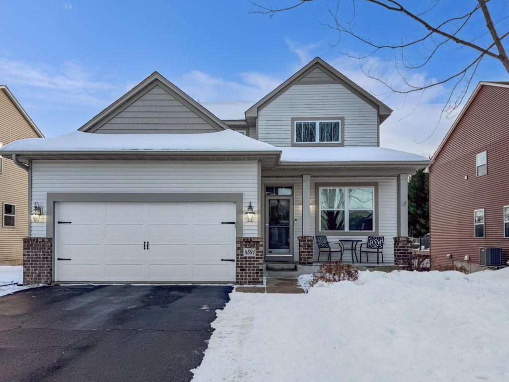 Photo of 4591 Empress Way N, Hugo, MN 55038 (MLS # 6826024)