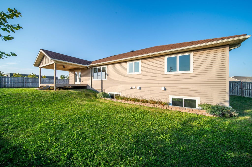 Photo of 580 Canyon Lane NW, Eyota, MN 55934 (MLS # 7106608)