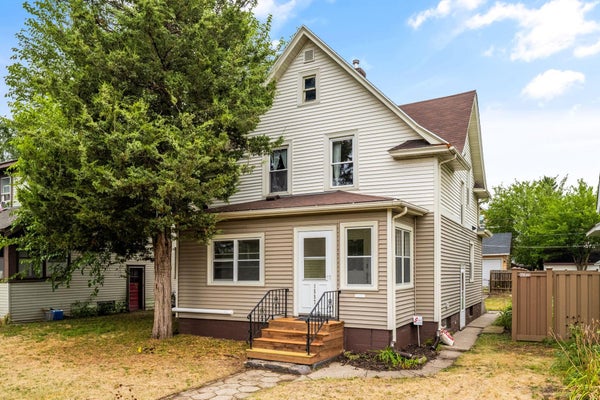 1557 LAFOND AVE, SAINT PAUL, MN 55104 - Image 2edade94bbda0d9e3c4f870c320384ac/3377196695