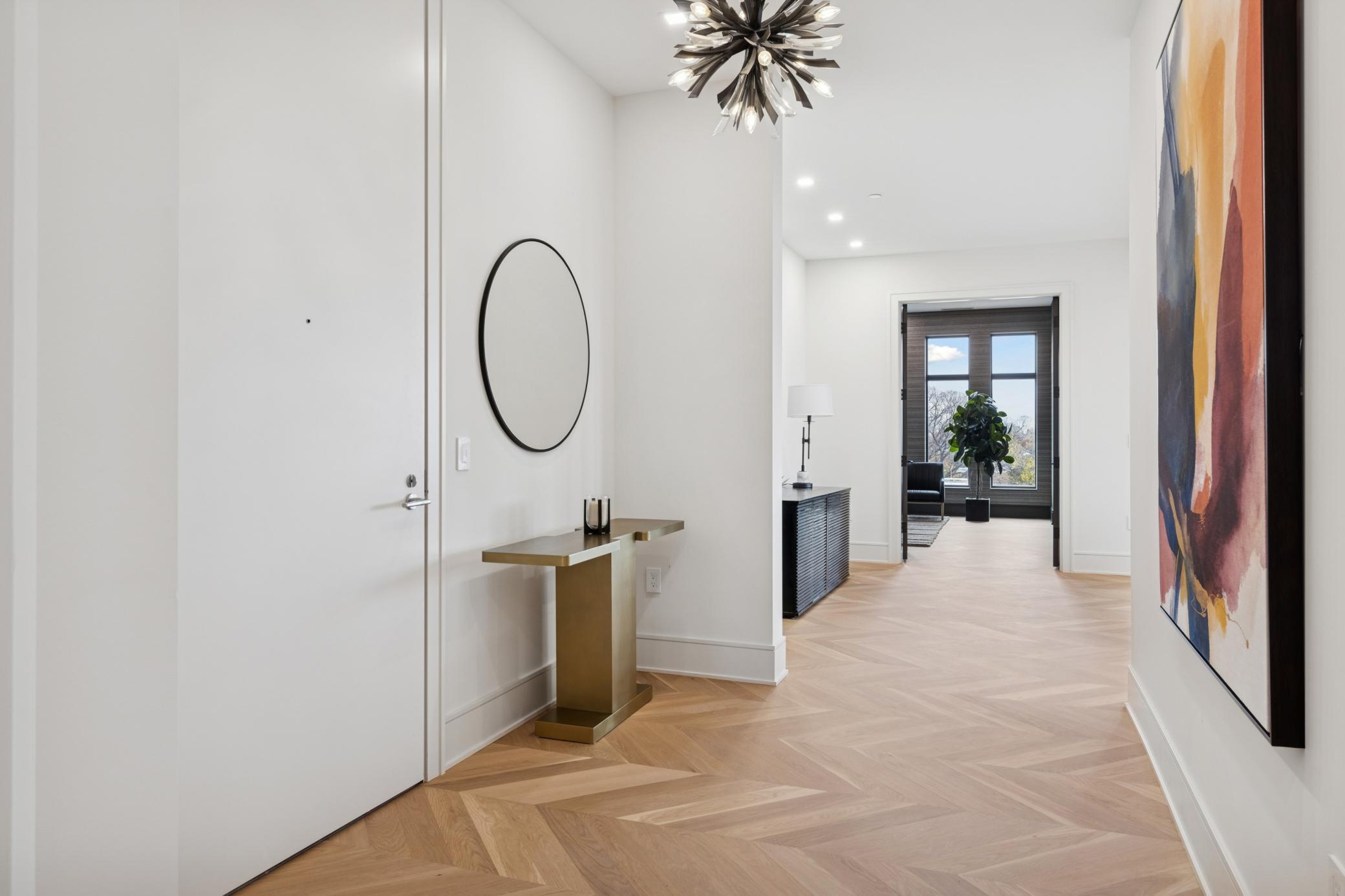 3041 Holmes Avenue S 501