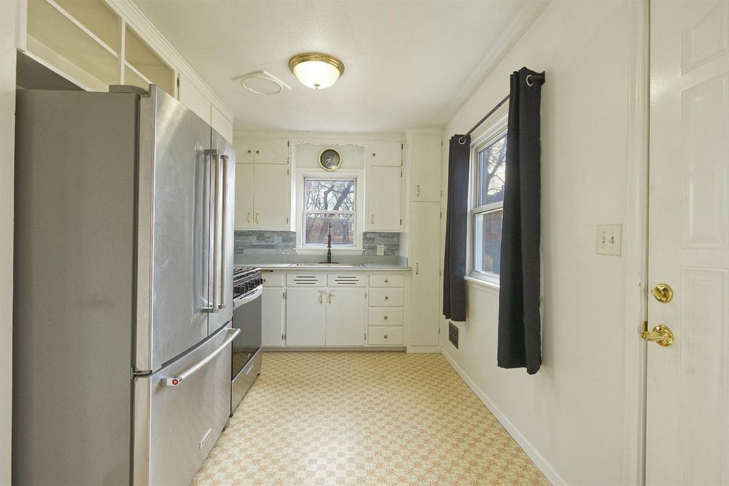 Photo of 308 Central Avenue, Buffalo, MN 55313 (MLS # 7046443)