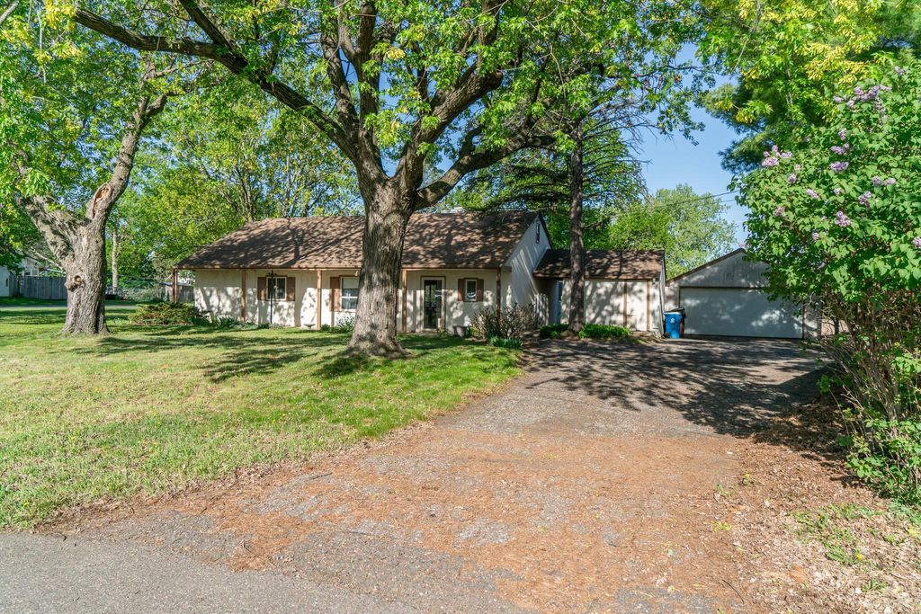 Photo of 14840 Timberhill Road, Minnetonka, MN 55345 (MLS # 7076380)