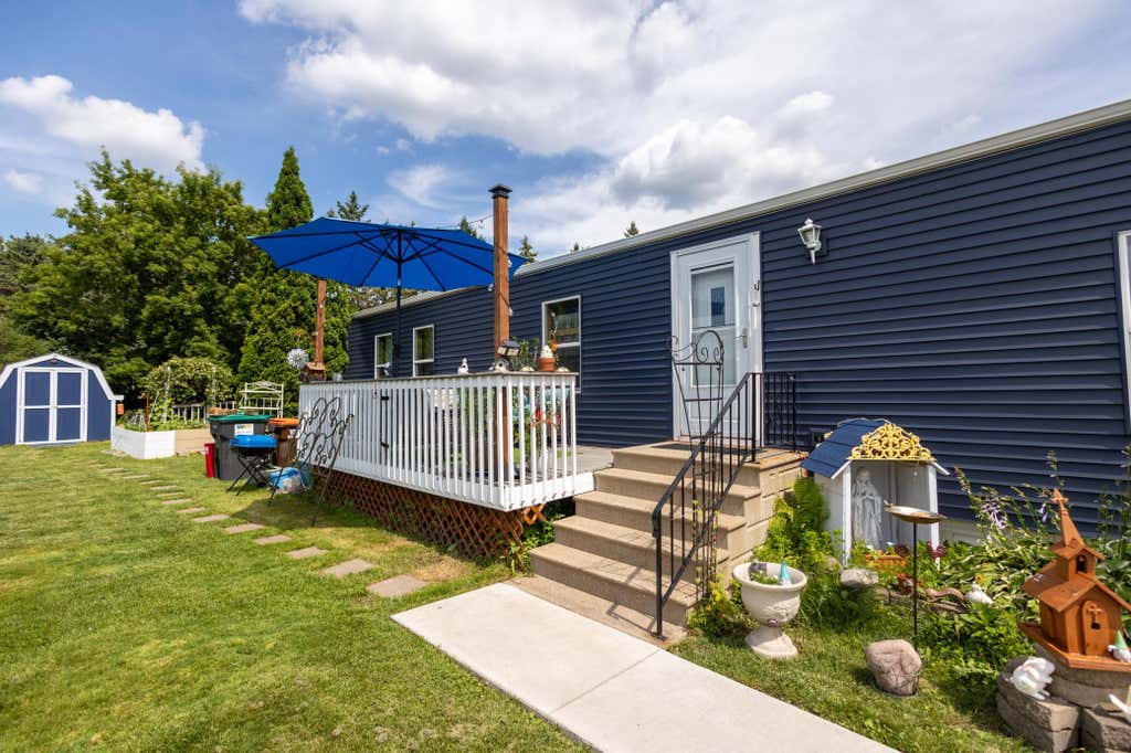 Photo of 2713 Benlana Court, Maplewood, MN 55119 (MLS # 7108053)