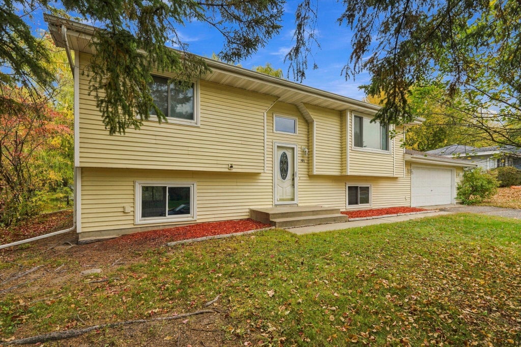 Photo of 201 17th Street S, Buffalo, MN 55313 (MLS # 7161019)