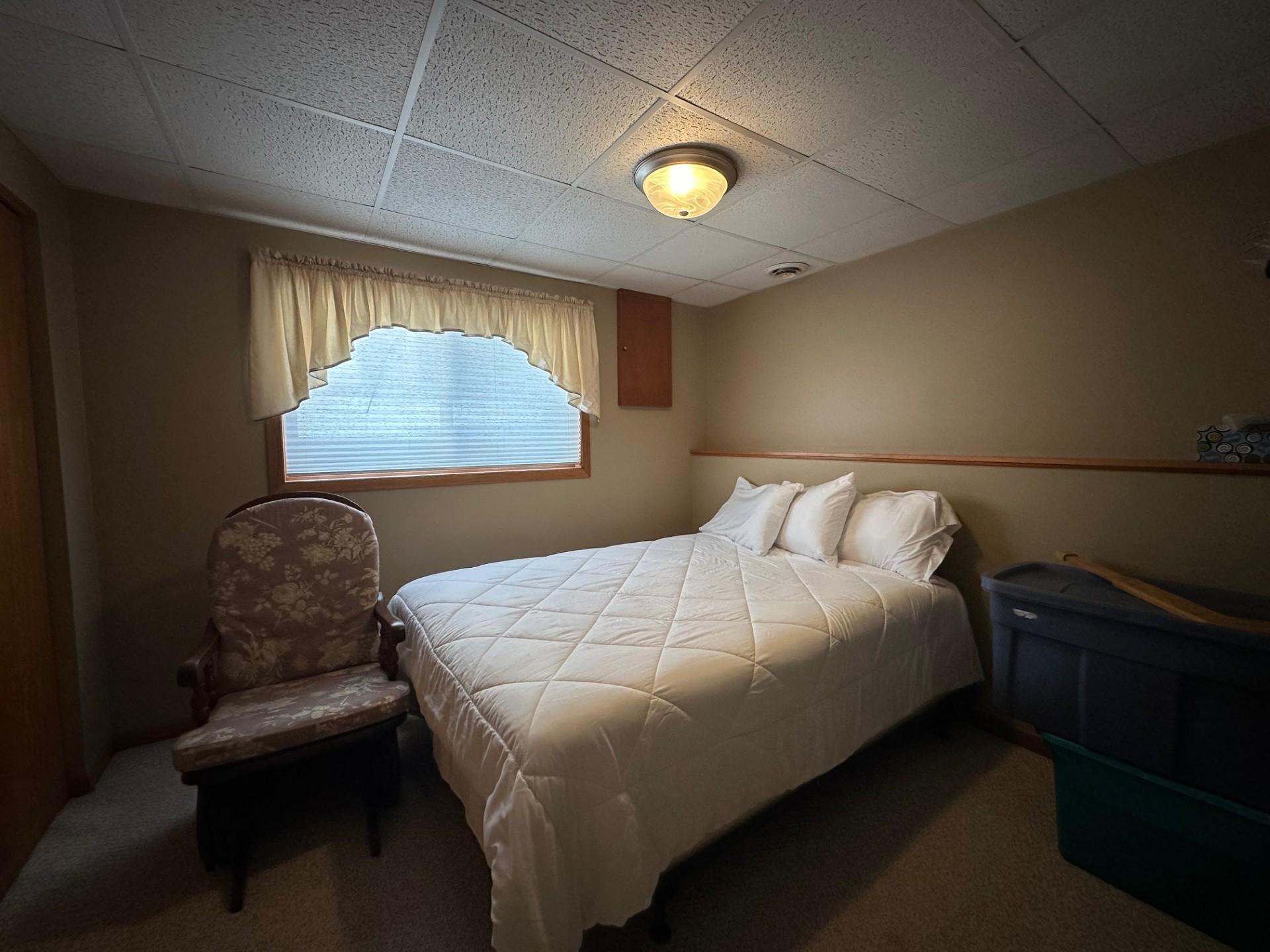 4212 Valley Drive NW