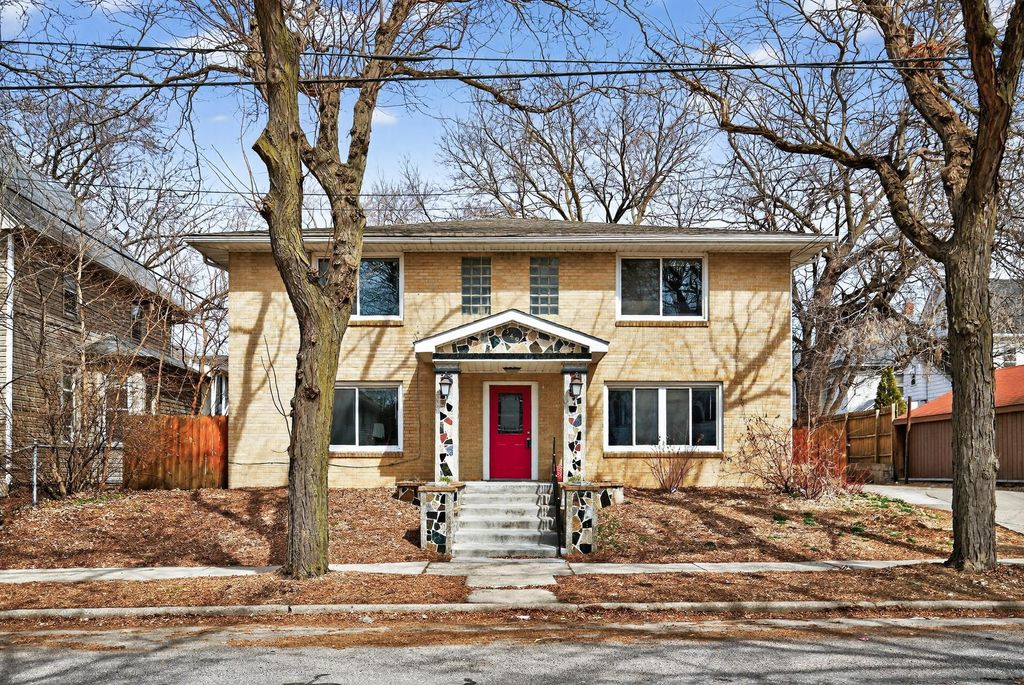 Photo of 349 15th Avenue NE, Minneapolis, MN 55413 (MLS # 7034382)
