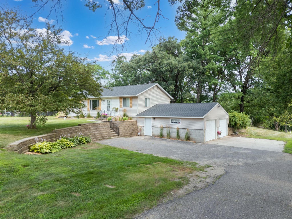 Photo of 31922 County Road 5, Lake City, MN 55041 (MLS # 7119022)