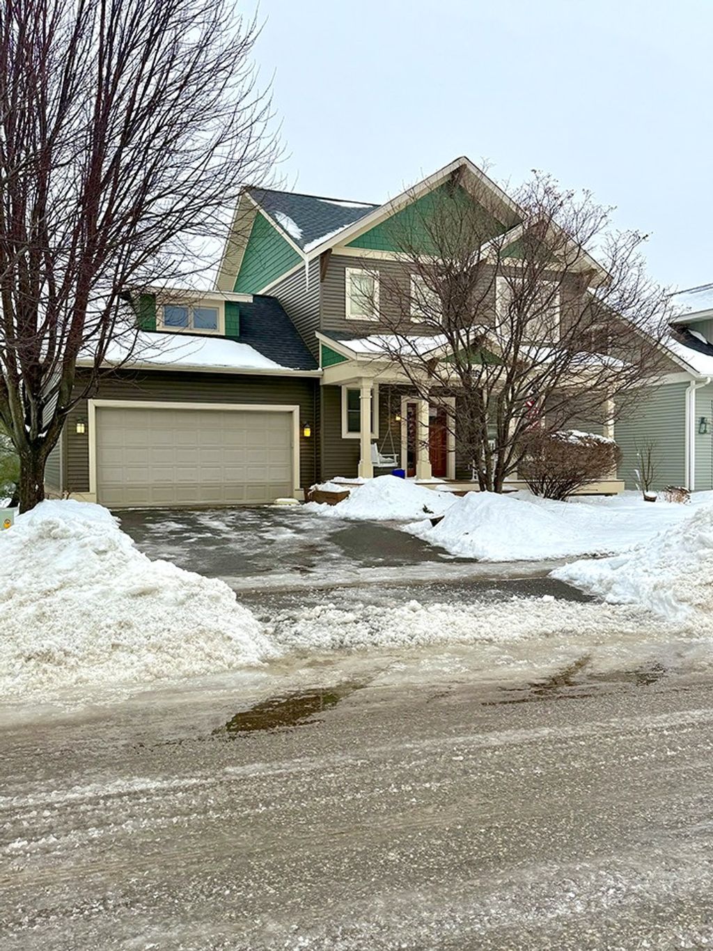 Photo of 11446 Balsam Way, Woodbury, MN 55129 (MLS # 7005701)