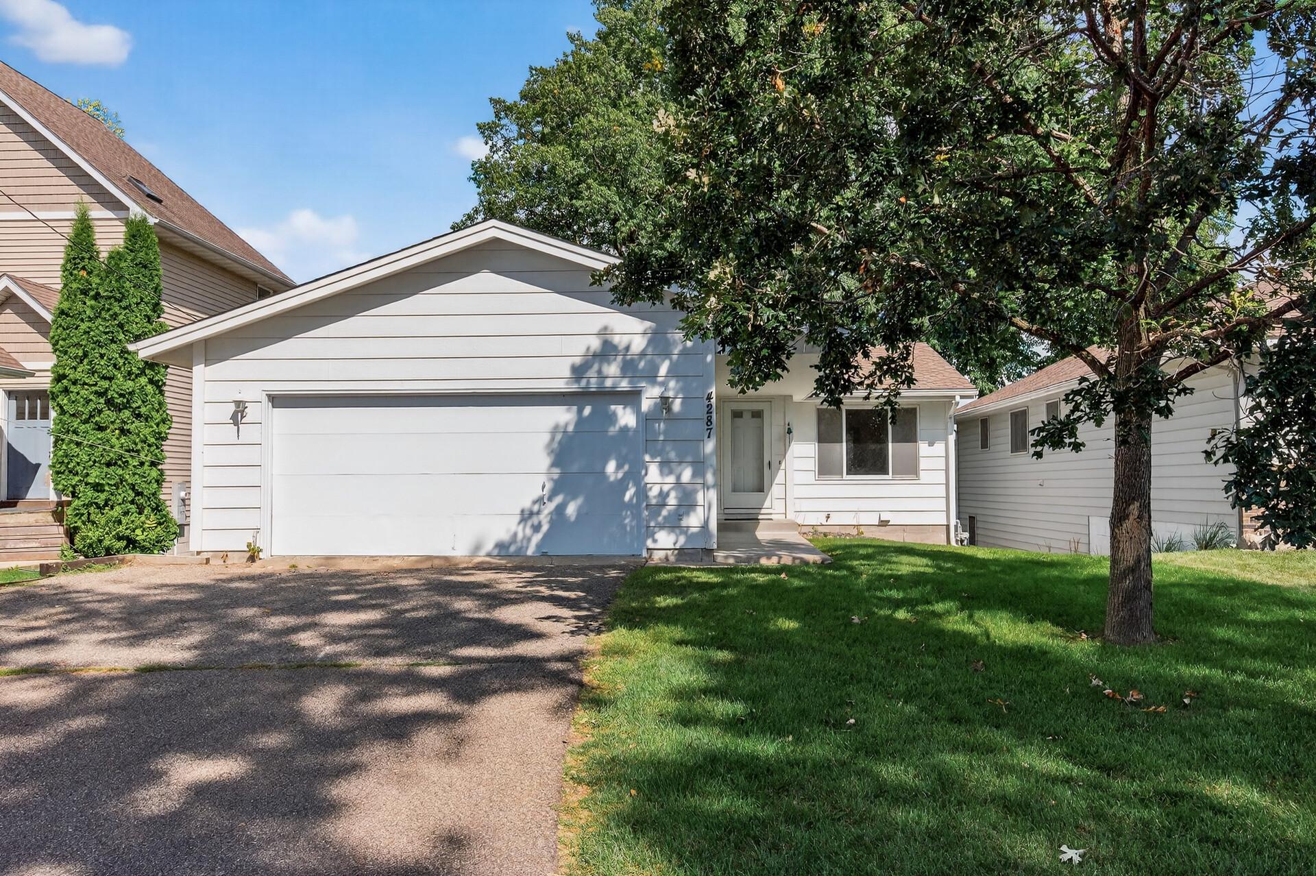 4287 Grainwood Circle NE