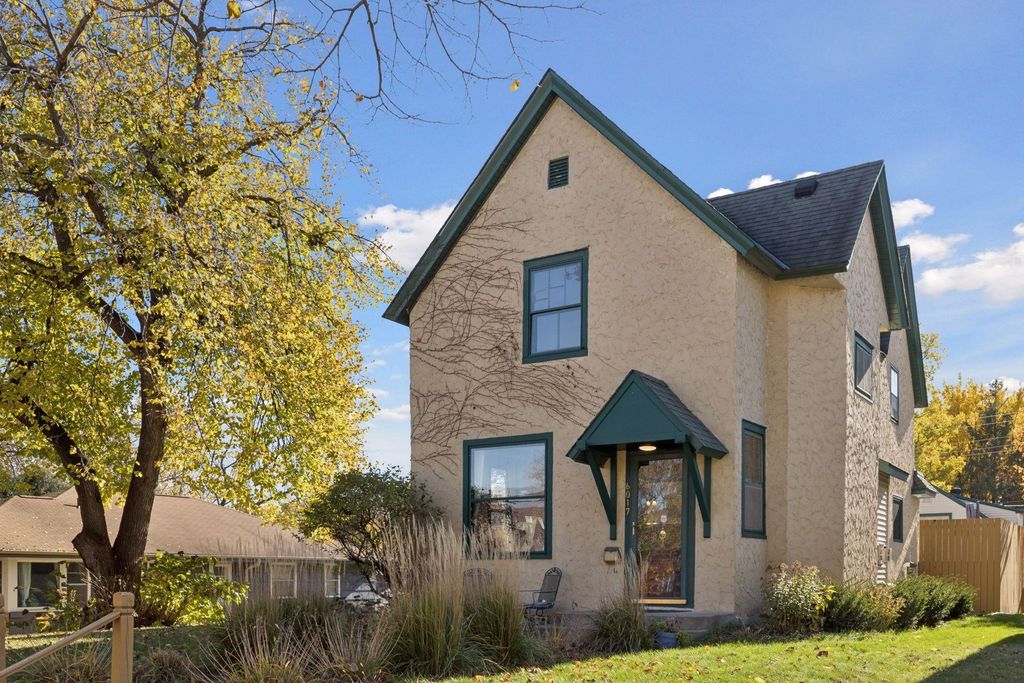 Photo of 6017 Oxford Street, Saint Louis Park, MN 55416 (MLS # 7062675)