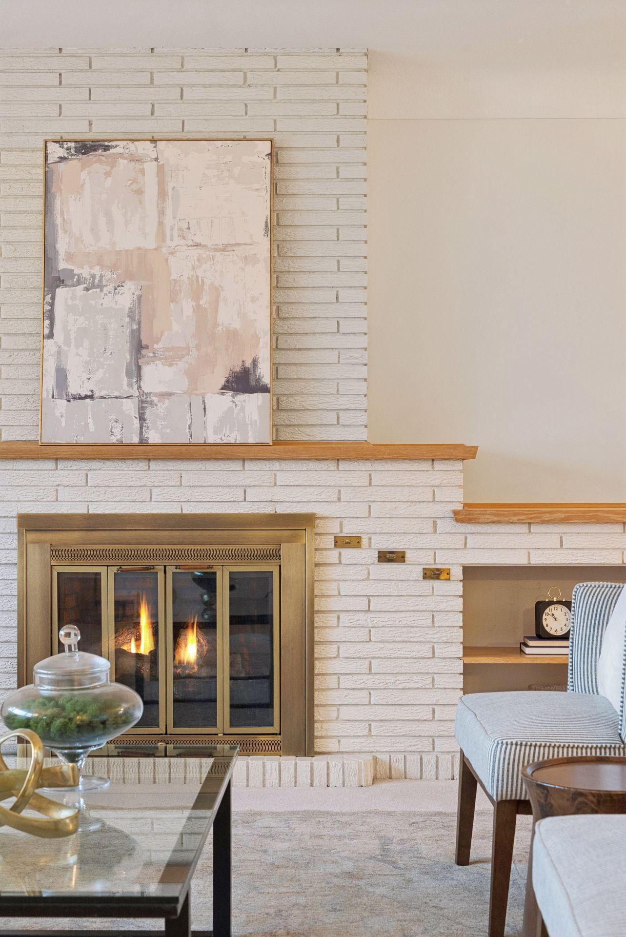 3228 Victoria Street N