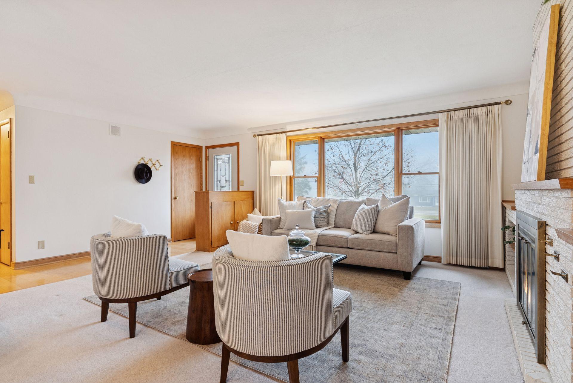 3228 Victoria Street N