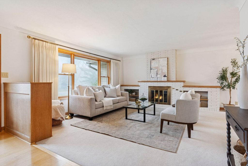 Photo of 3228 Victoria Street N, Shoreview, MN 55126 (MLS # 6818778)