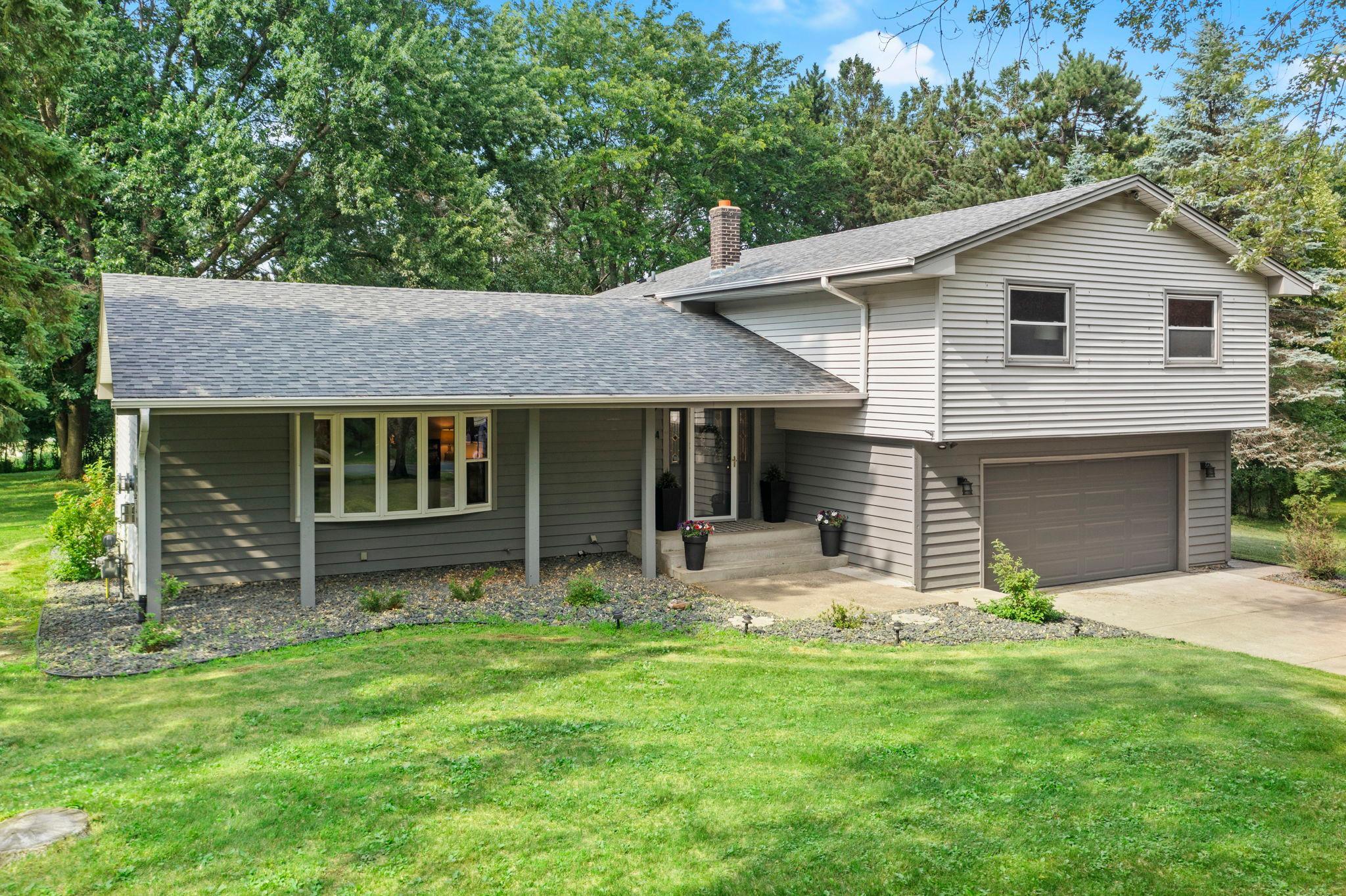 8254 38th Street N