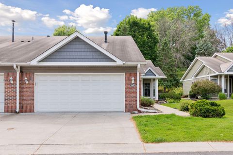 1682 Brueberry Lane Arden Hills MN 55112