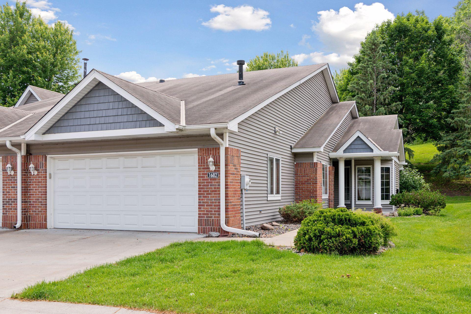 1682 Brueberry Lane