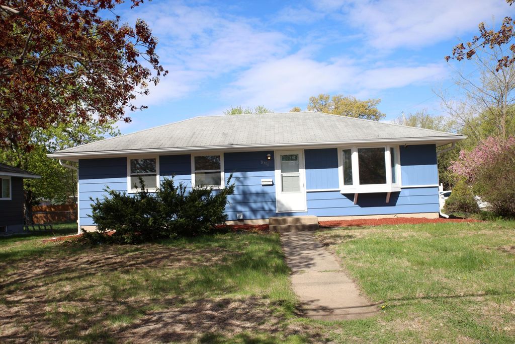 Photo of 8300 16th Avenue S, Bloomington, MN 55425 (MLS # 7065648)