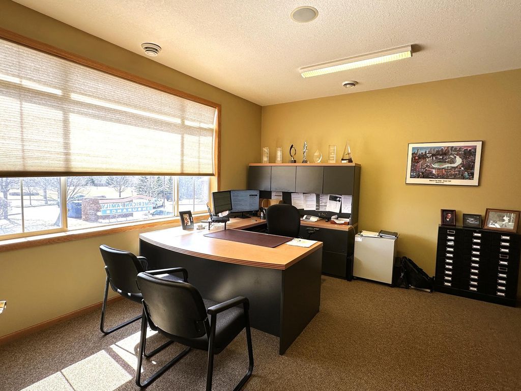 Photo of 7955 Stone Creek Drive, Chanhassen, MN 55317 (MLS # 7056771)