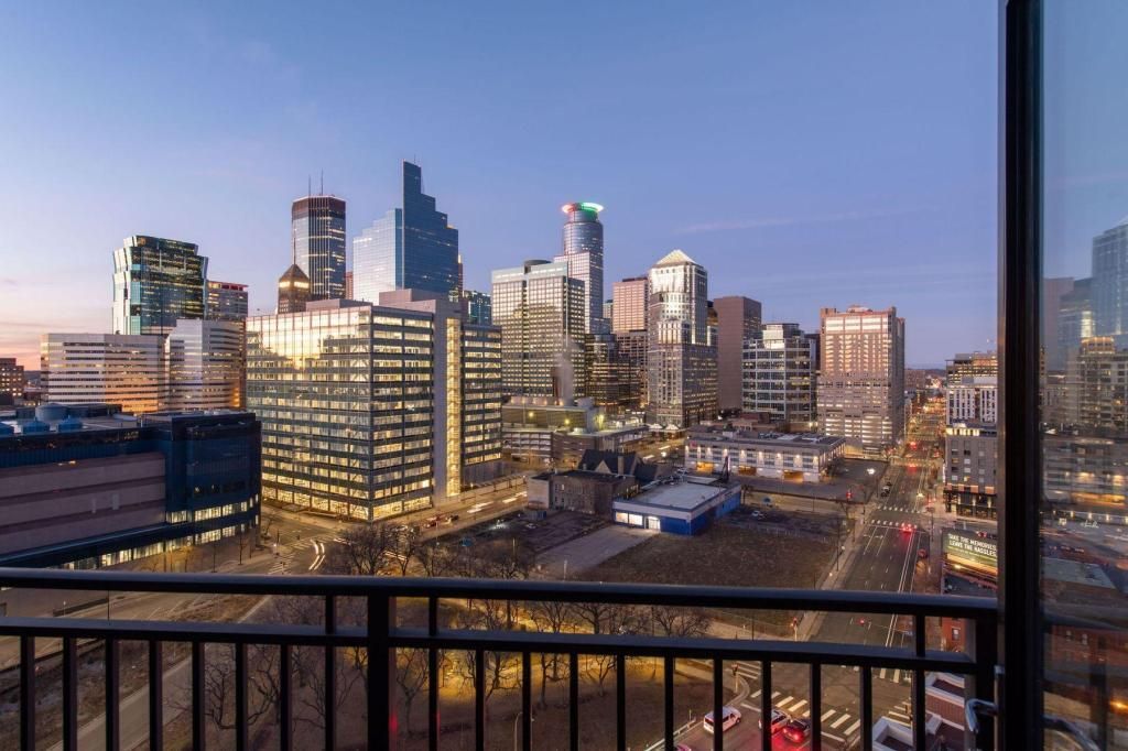 Photo of 500 E Grant Street #1503, Minneapolis, MN 55404 (MLS # 6826531)