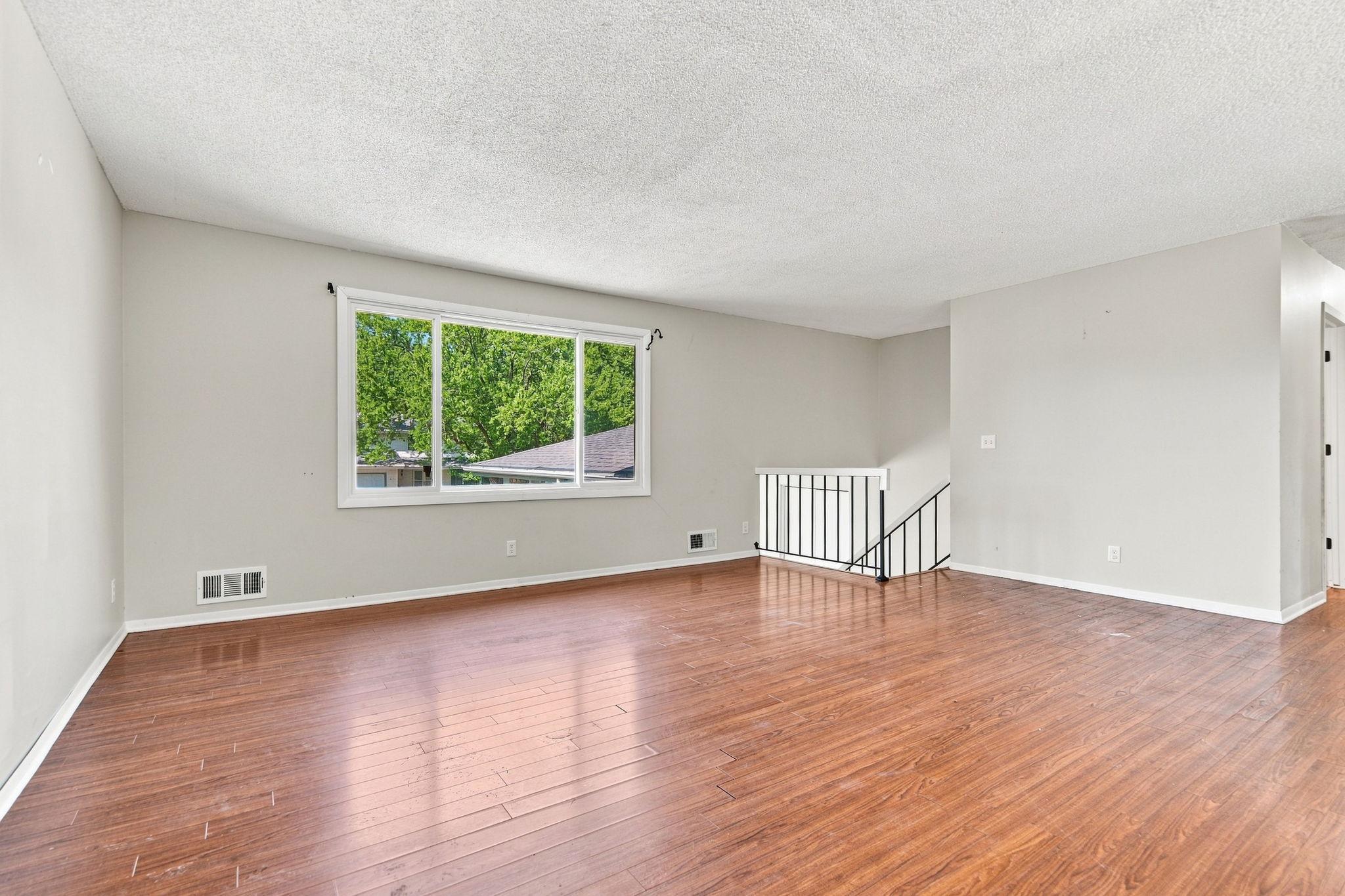 360 Brooks Avenue W