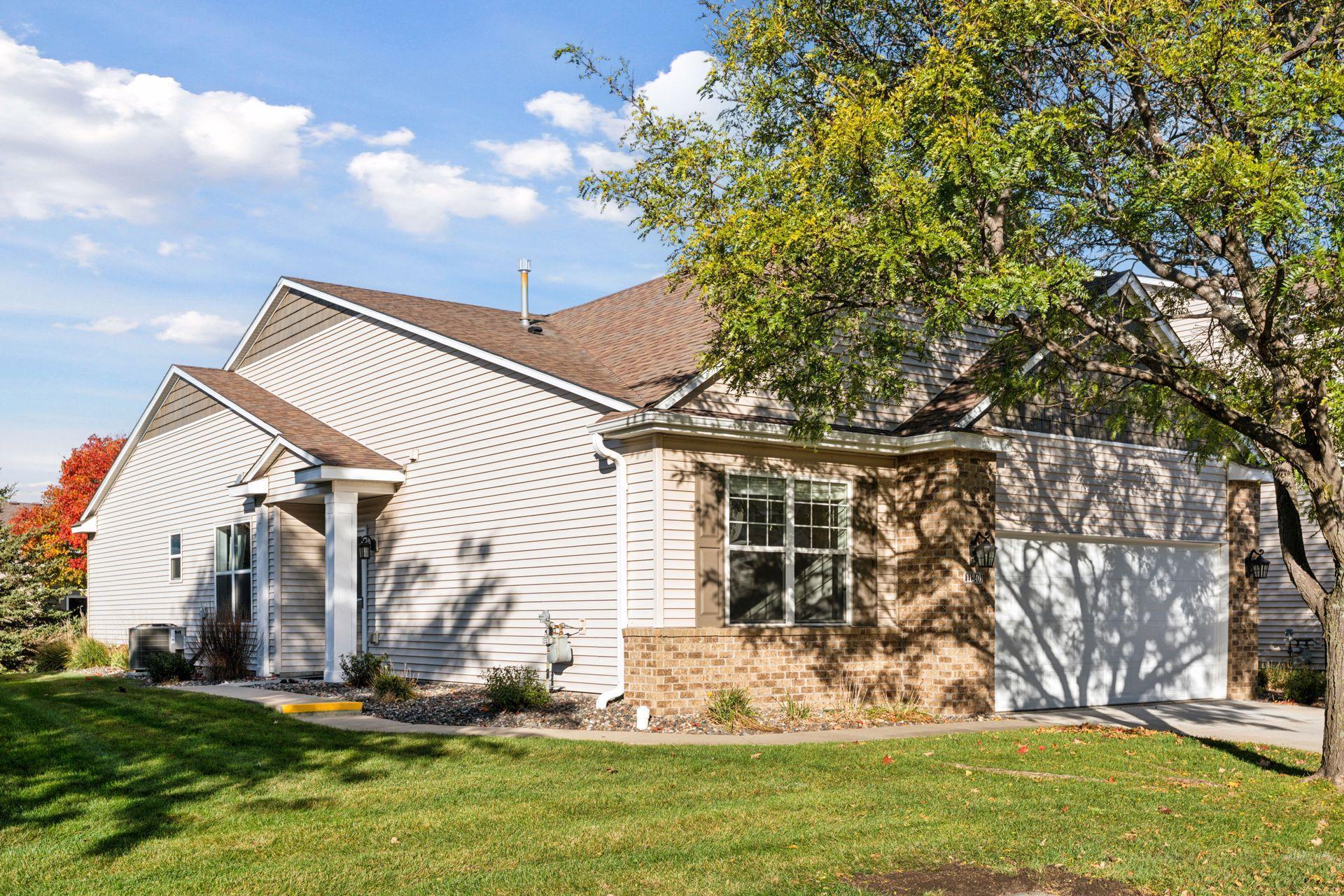 11240 Hastings Street NE