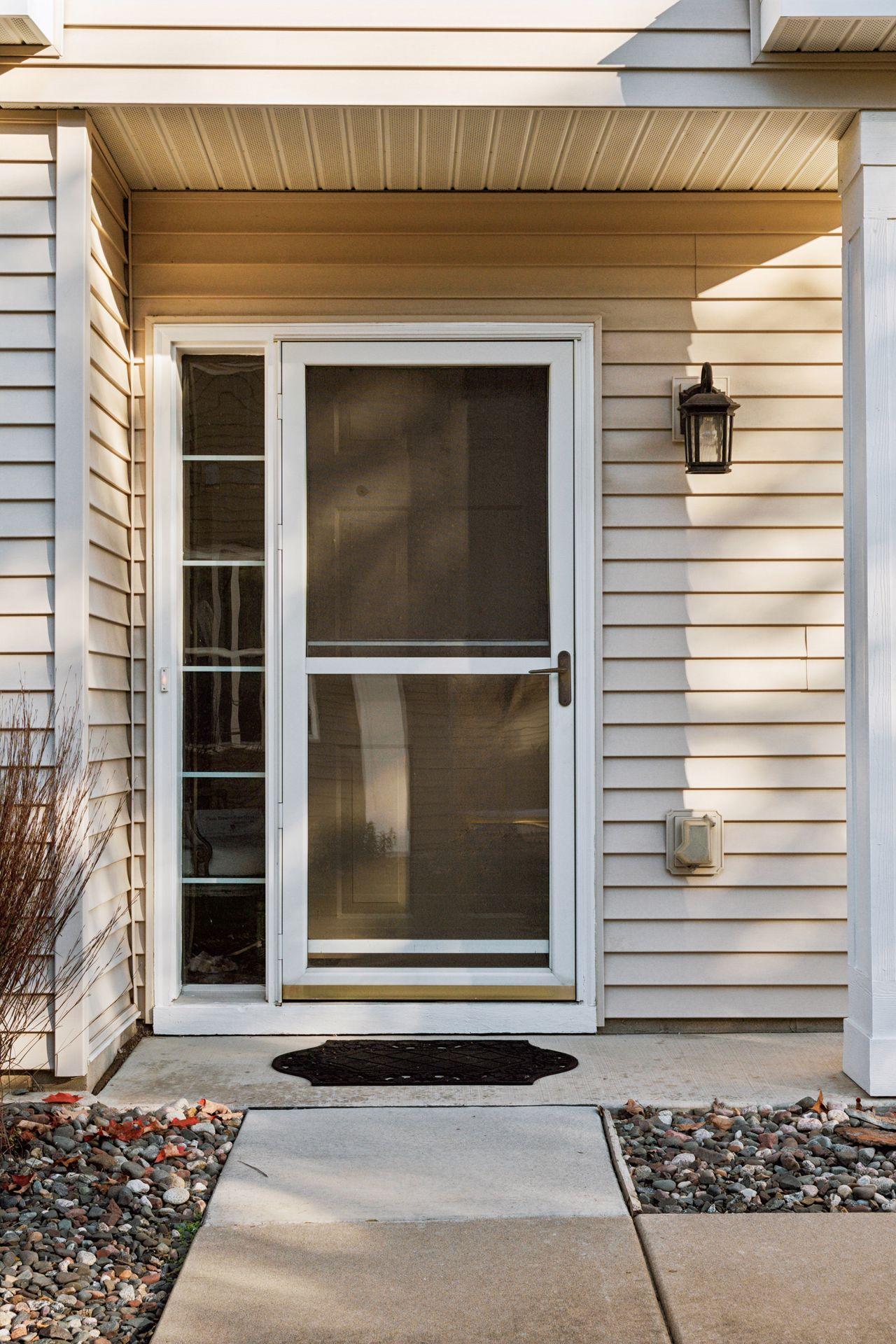 11240 Hastings Street NE