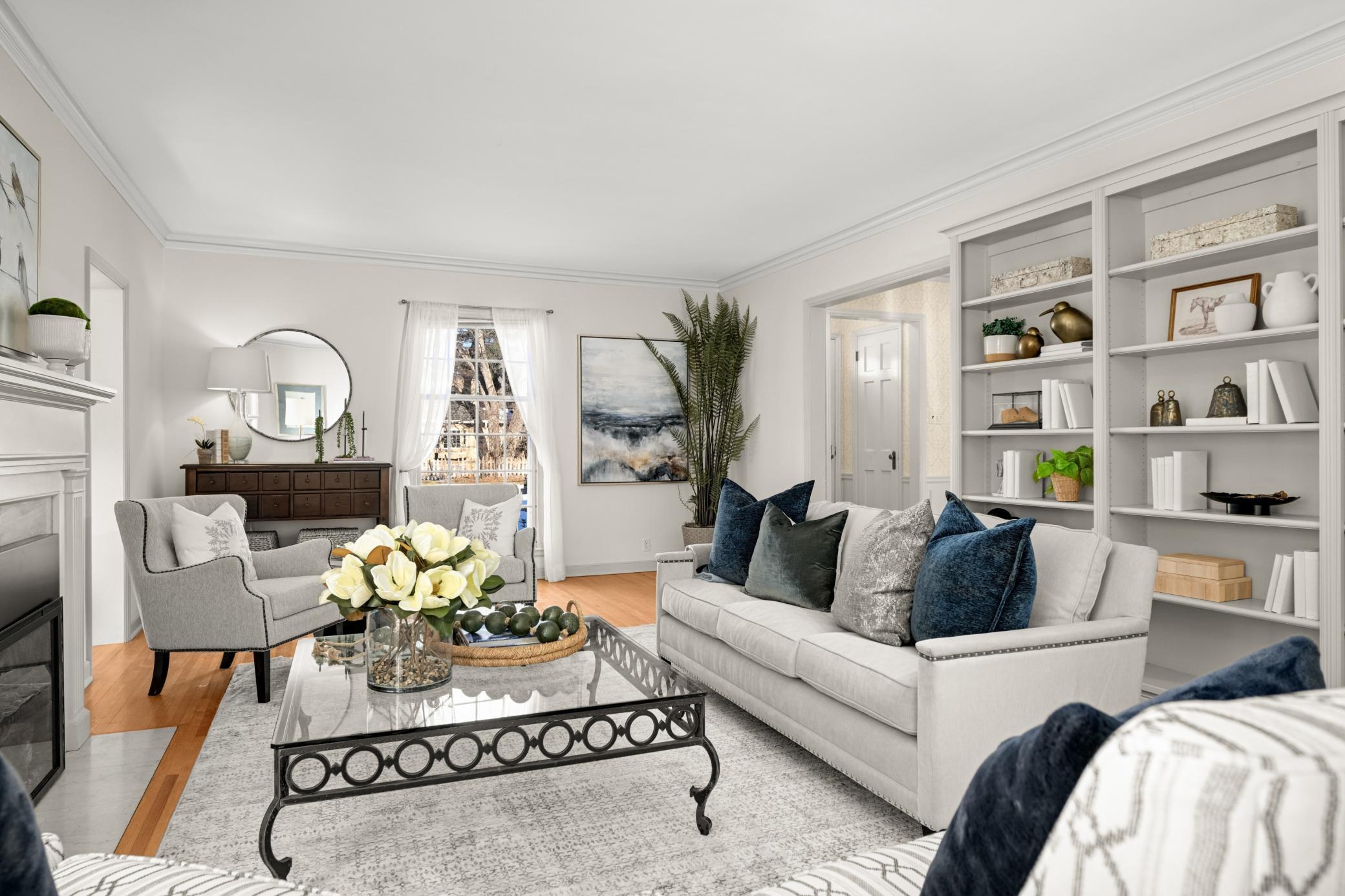 4025 Cedar Lake Avenue