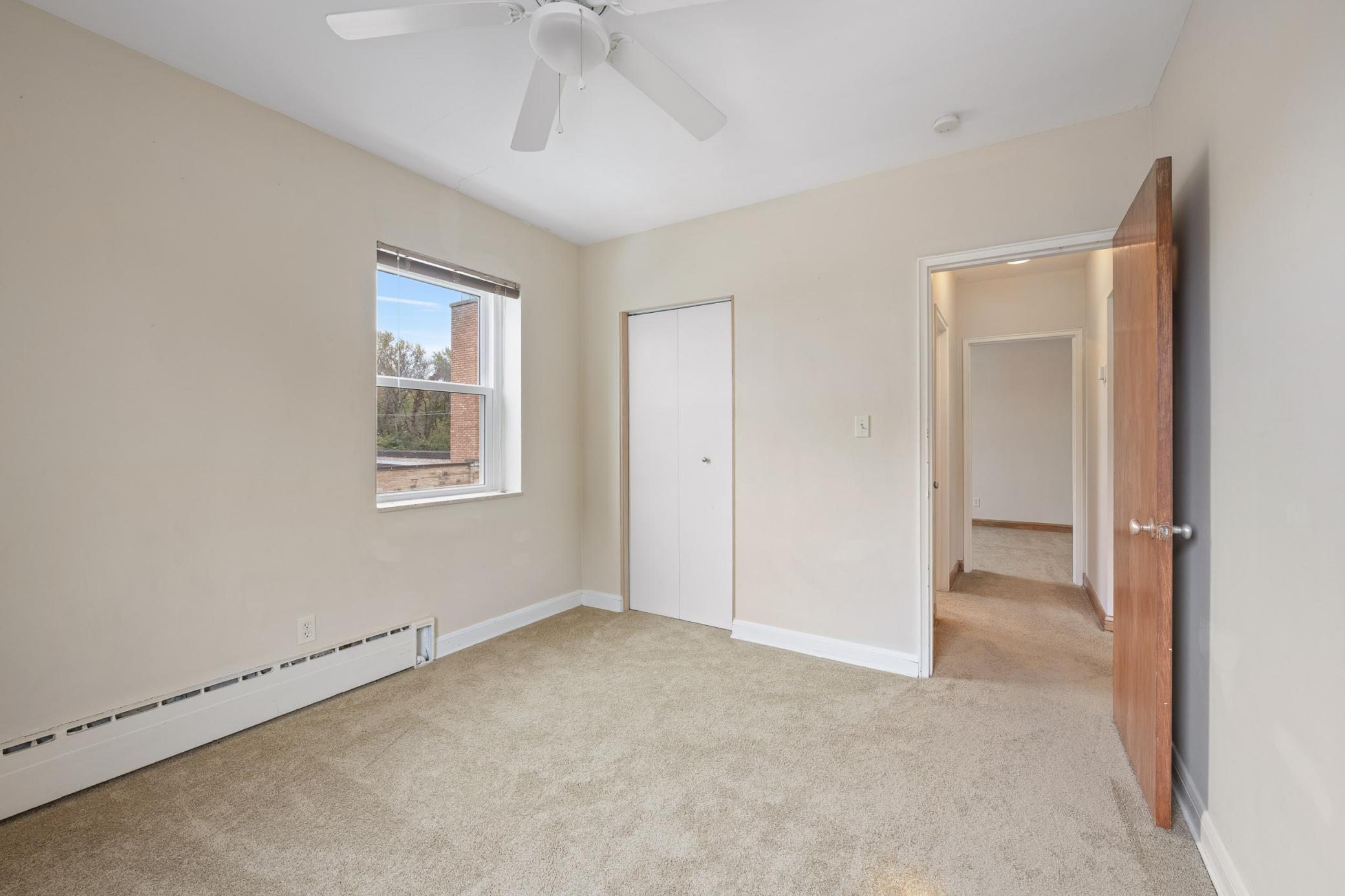 3465 Shoreline Drive