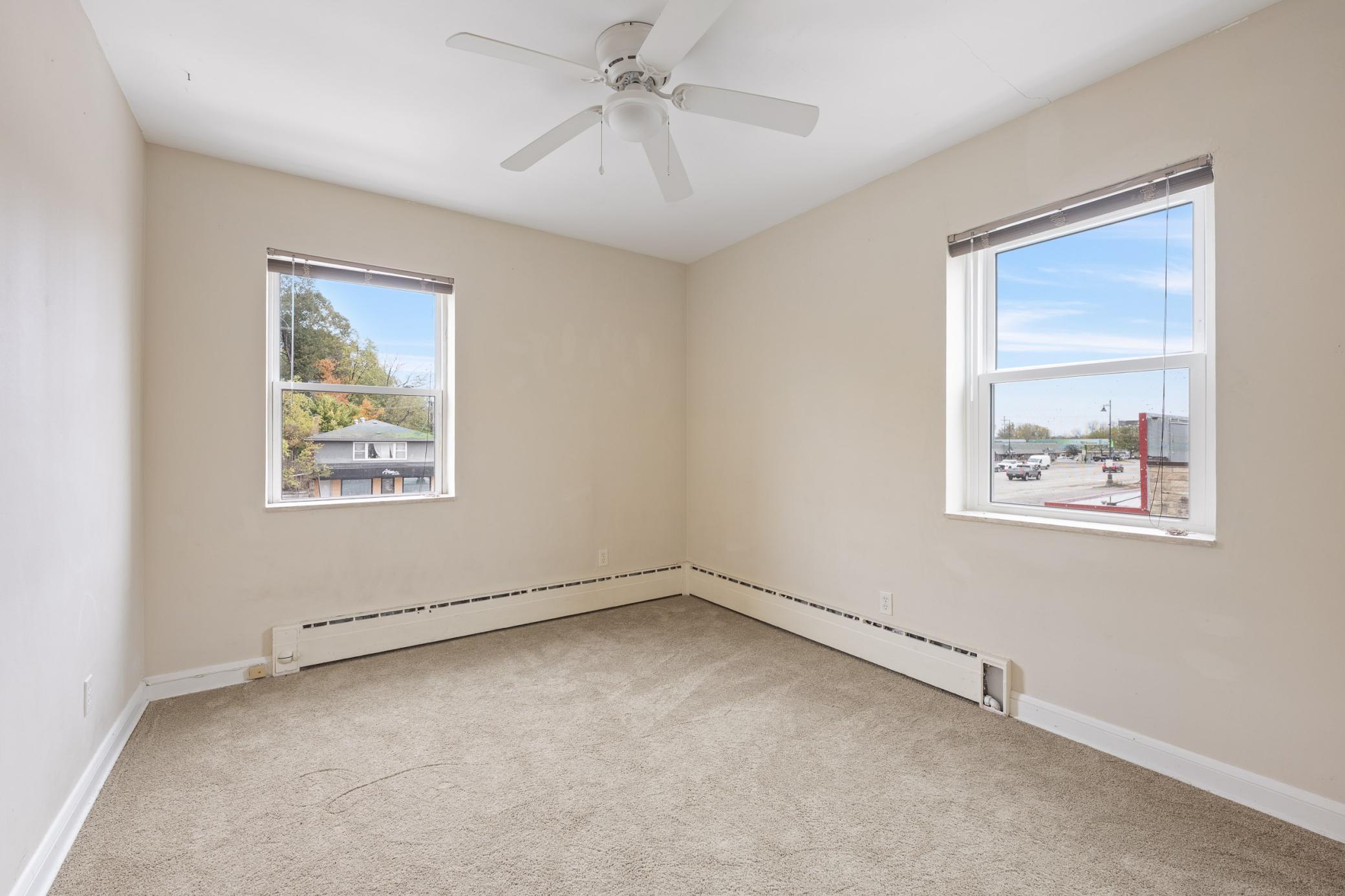 3465 Shoreline Drive