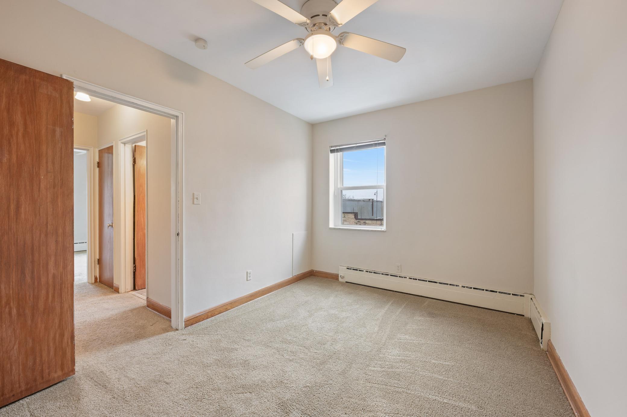 3465 Shoreline Drive