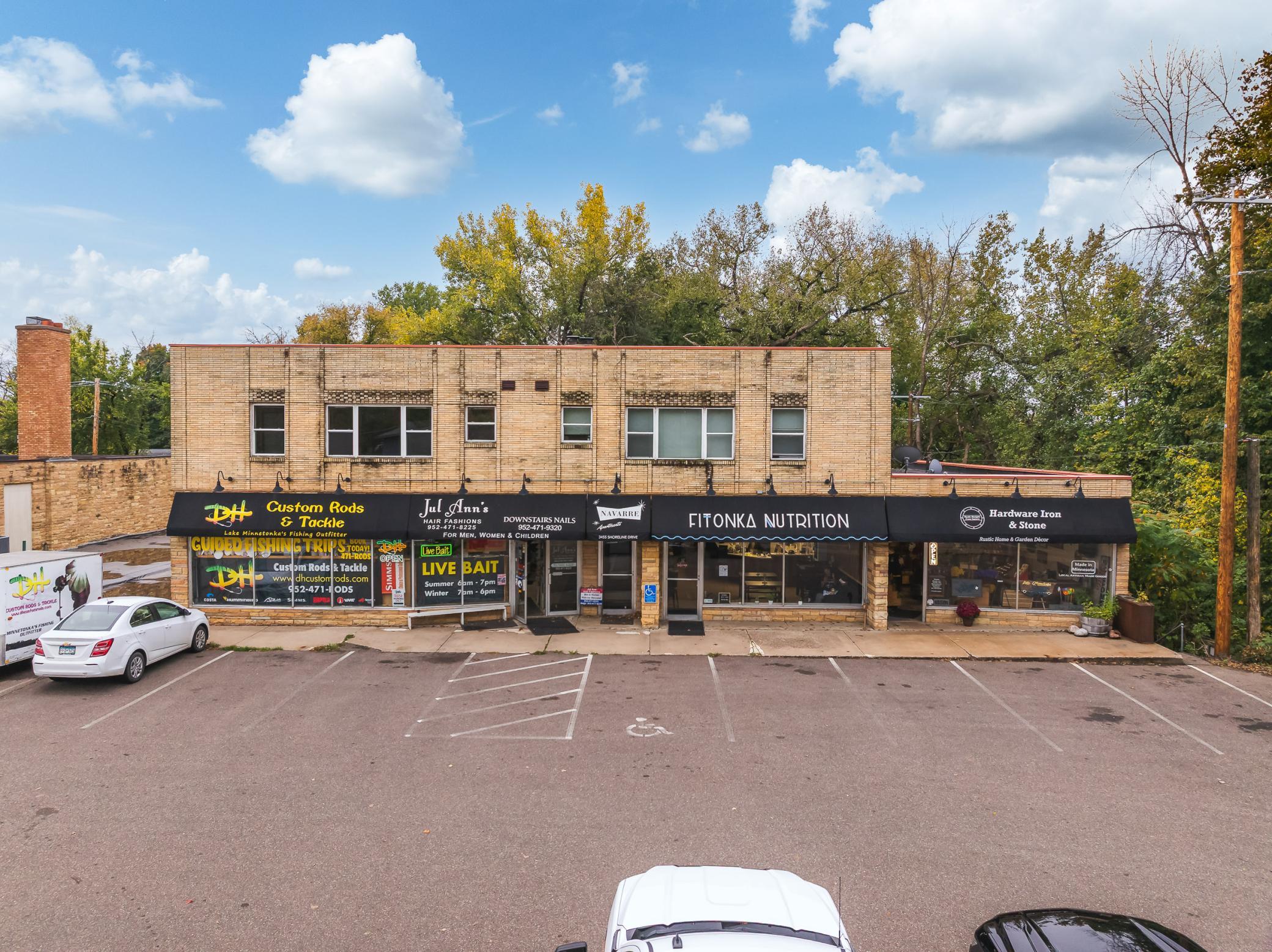 3465 Shoreline Drive