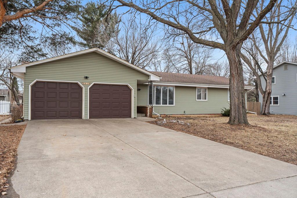 Photo of 7019 Irving Avenue N, Brooklyn Center, MN 55430 (MLS # 7032148)
