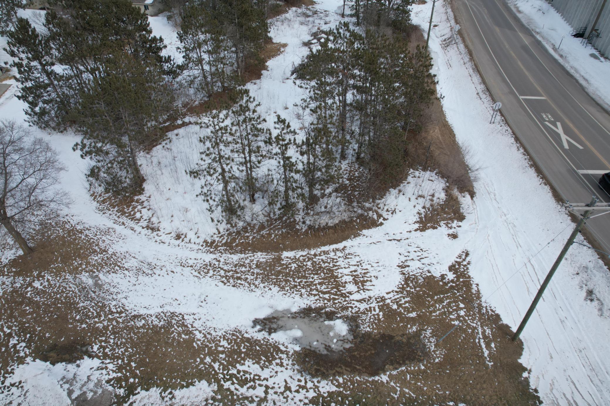 TBD Lakeside Drive N