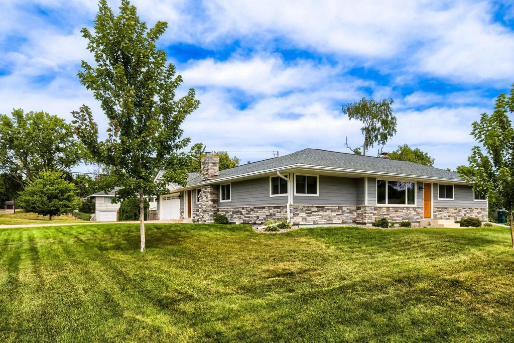 Photo of 227 Dawn Avenue, Shoreview, MN 55126 (MLS # 7144978)