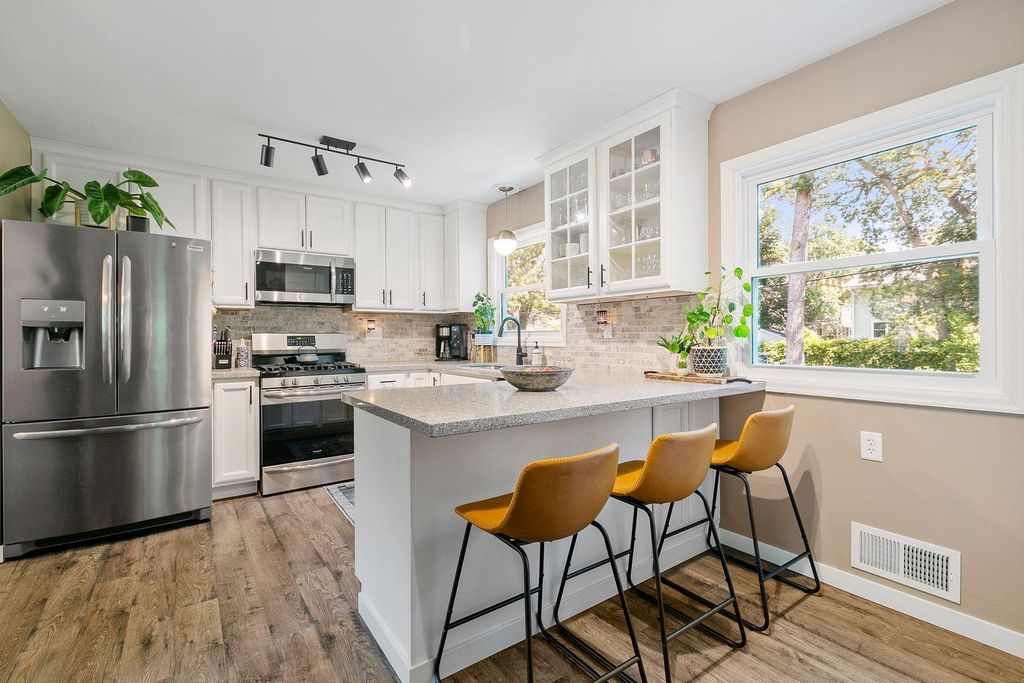 Photo of 1620 Winnetka Avenue N, Golden Valley, MN 55427 (MLS # 7053167)