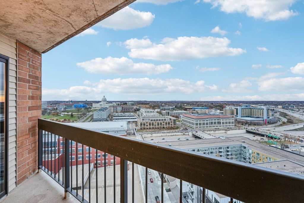 Photo of 78 10th Street E #2409, Saint Paul, MN 55101 (MLS # 7014590)