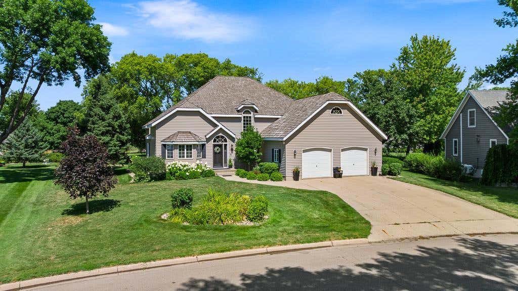 Photo of 1203 Parkside Drive, Marshall, MN 56258 (MLS # 7129929)