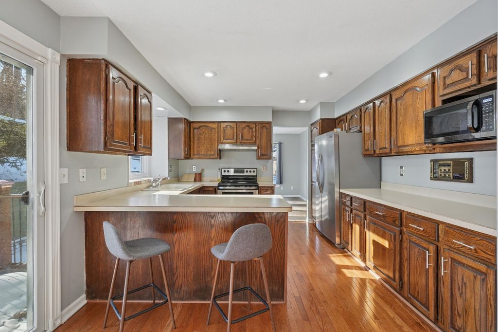 Photo of 1276 Dunberry Lane, Eagan, MN 55123 (MLS # 7008632)