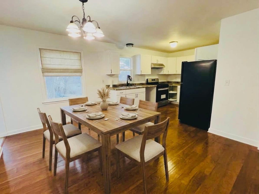 Photo of 1730 California Avenue E, Saint Paul, MN 55106 (MLS # 7166467)