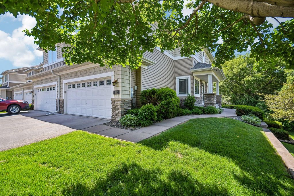 Photo of 630 Sutherland Drive, Woodbury, MN 55129 (MLS # 7052500)